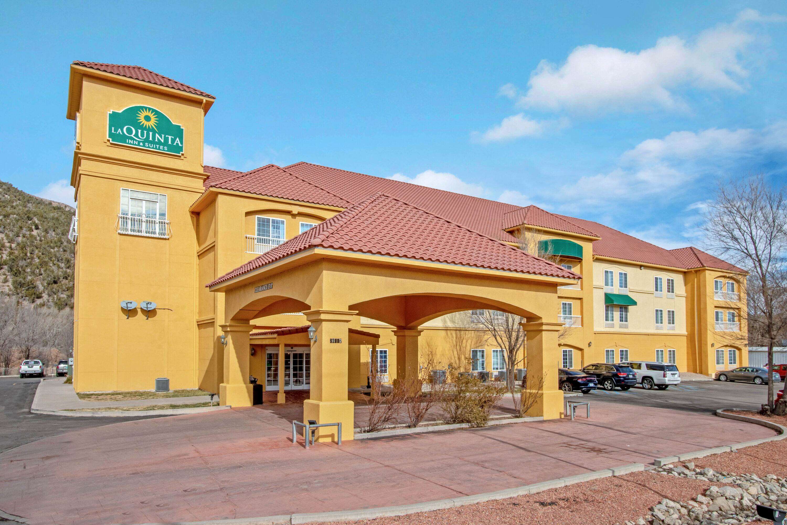 La Quinta Inn & Suites by Wyndham Ruidoso Downs