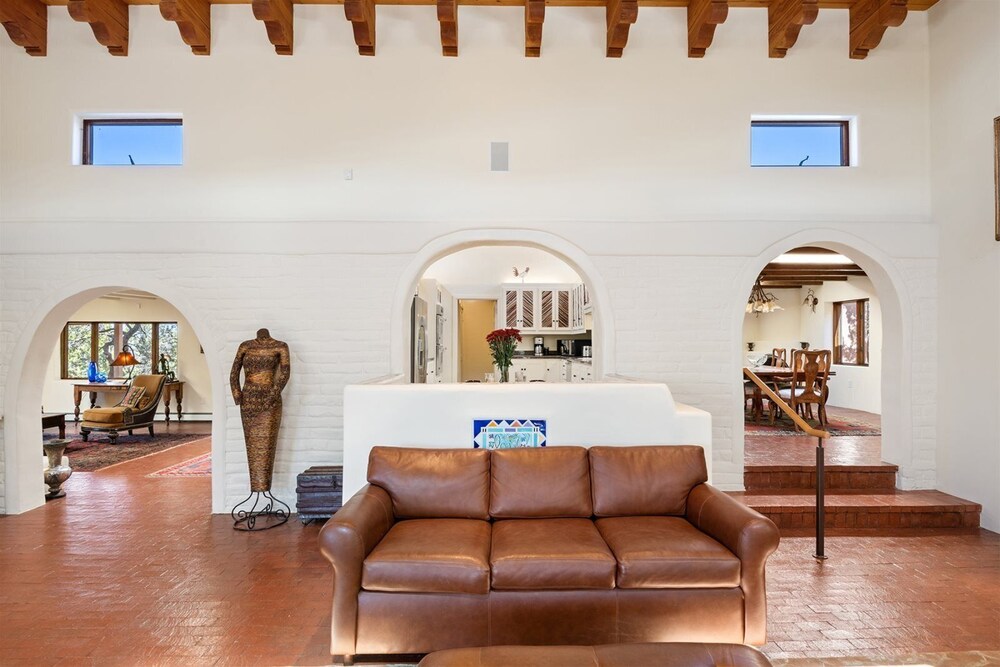 Casa Ladera Enchanting Home