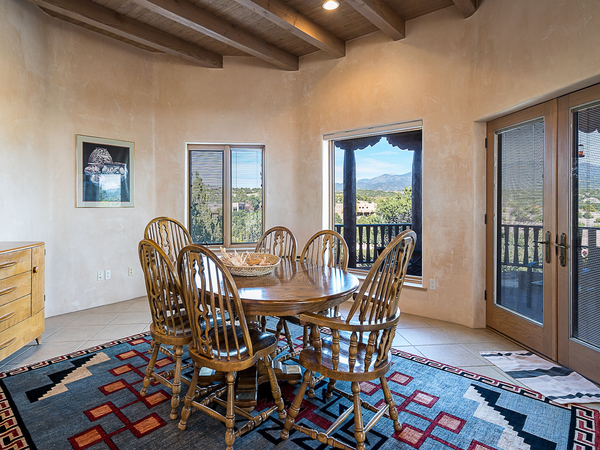 Dorthia Garden Retreat and Views