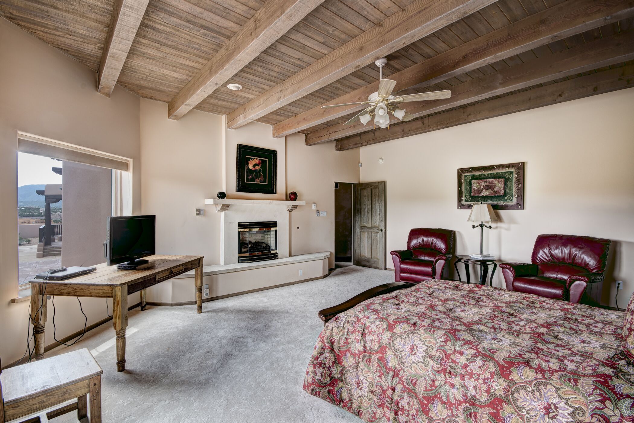 Dorthia Garden Retreat and Views