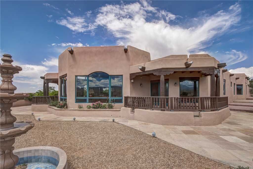 Dorthia Garden Retreat and Views