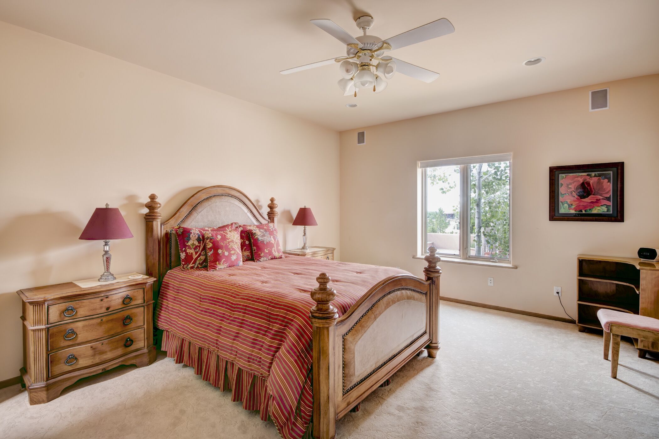 Dorthia Garden Retreat and Views