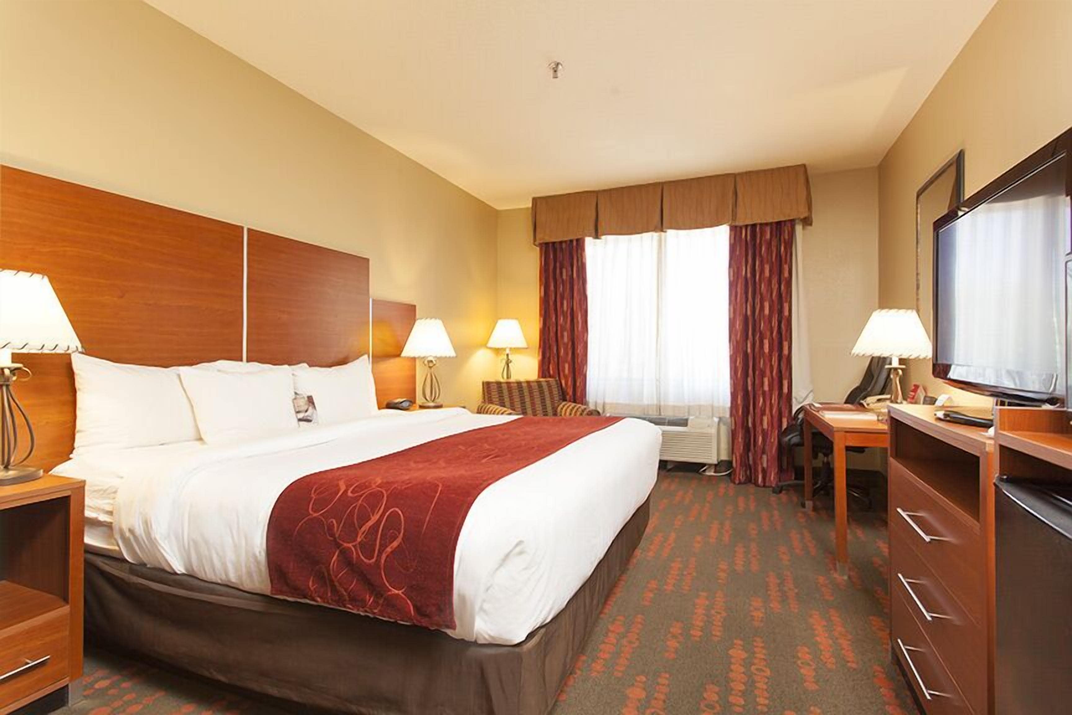 Holiday Inn Express & Suites Santa Fe