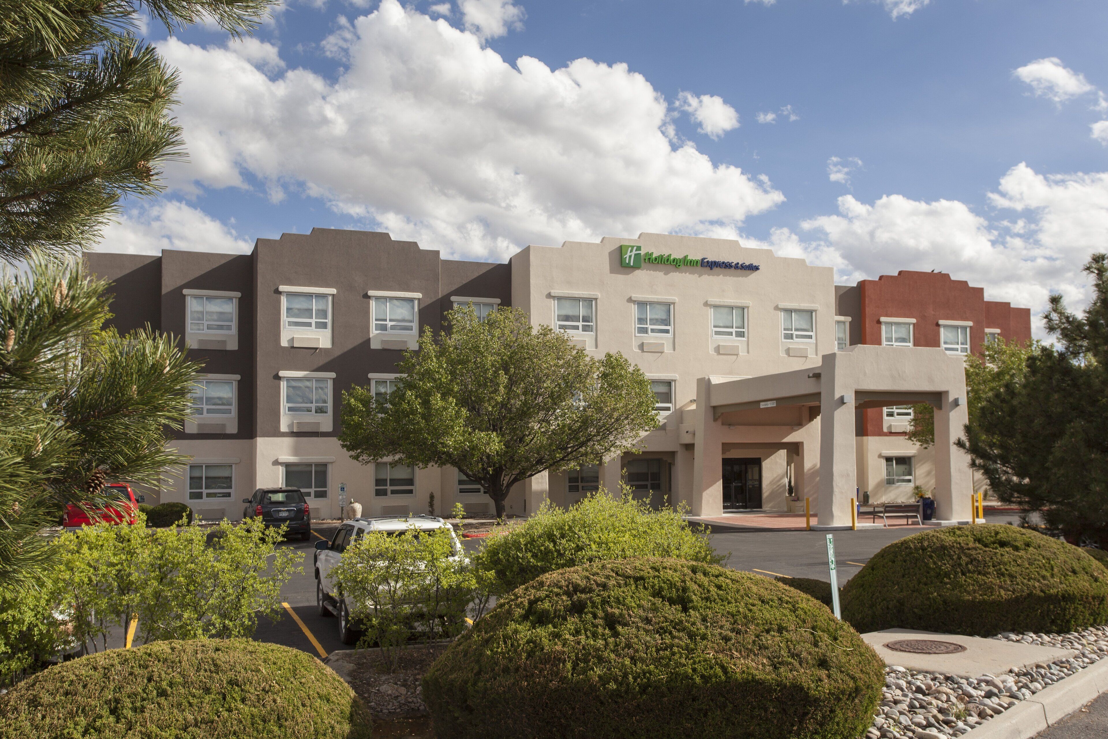 Holiday Inn Express & Suites Santa Fe