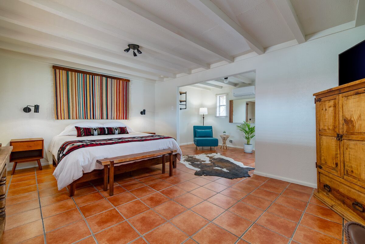 Hotel Pecos Trail Inn