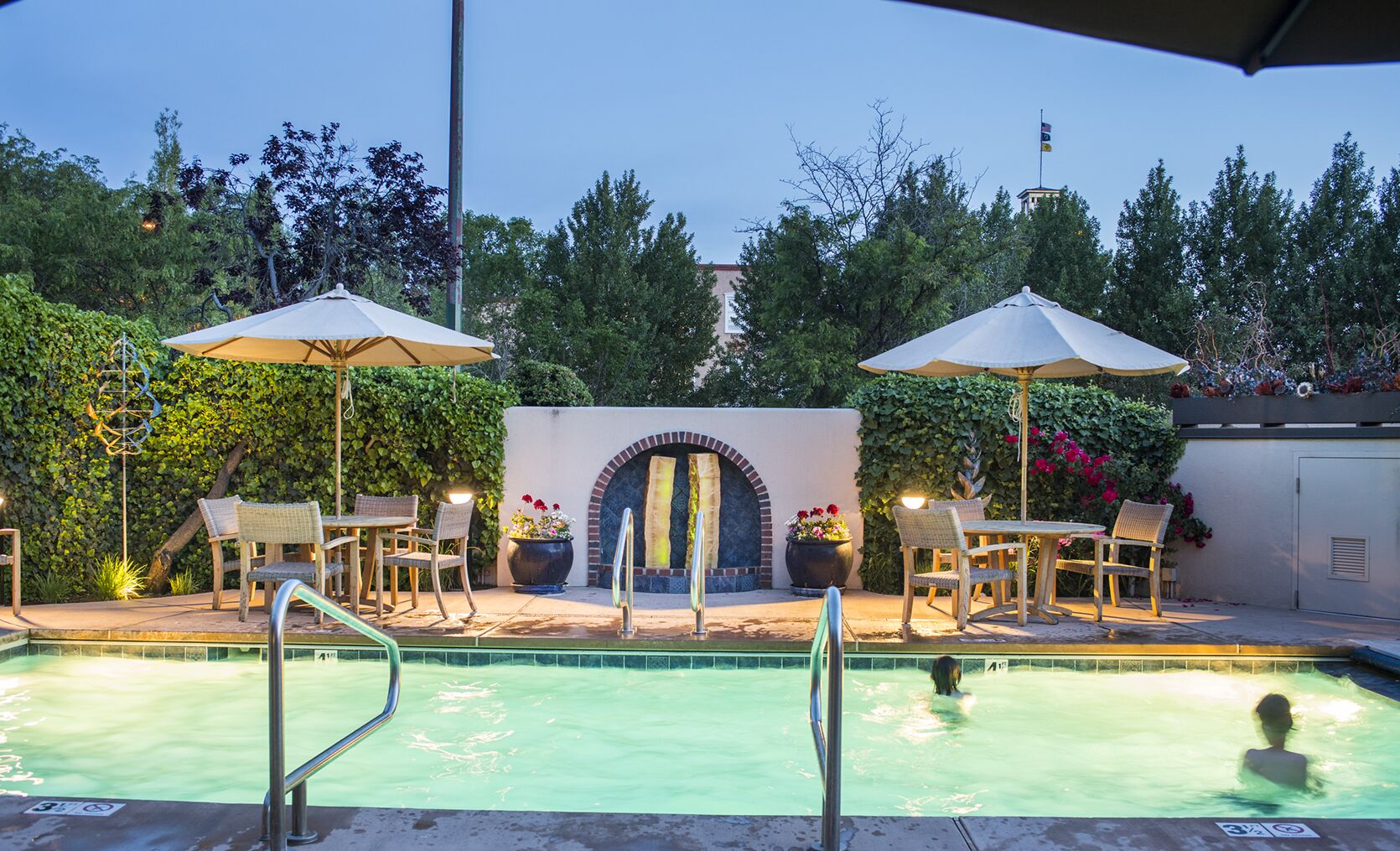 Inn of the Governors