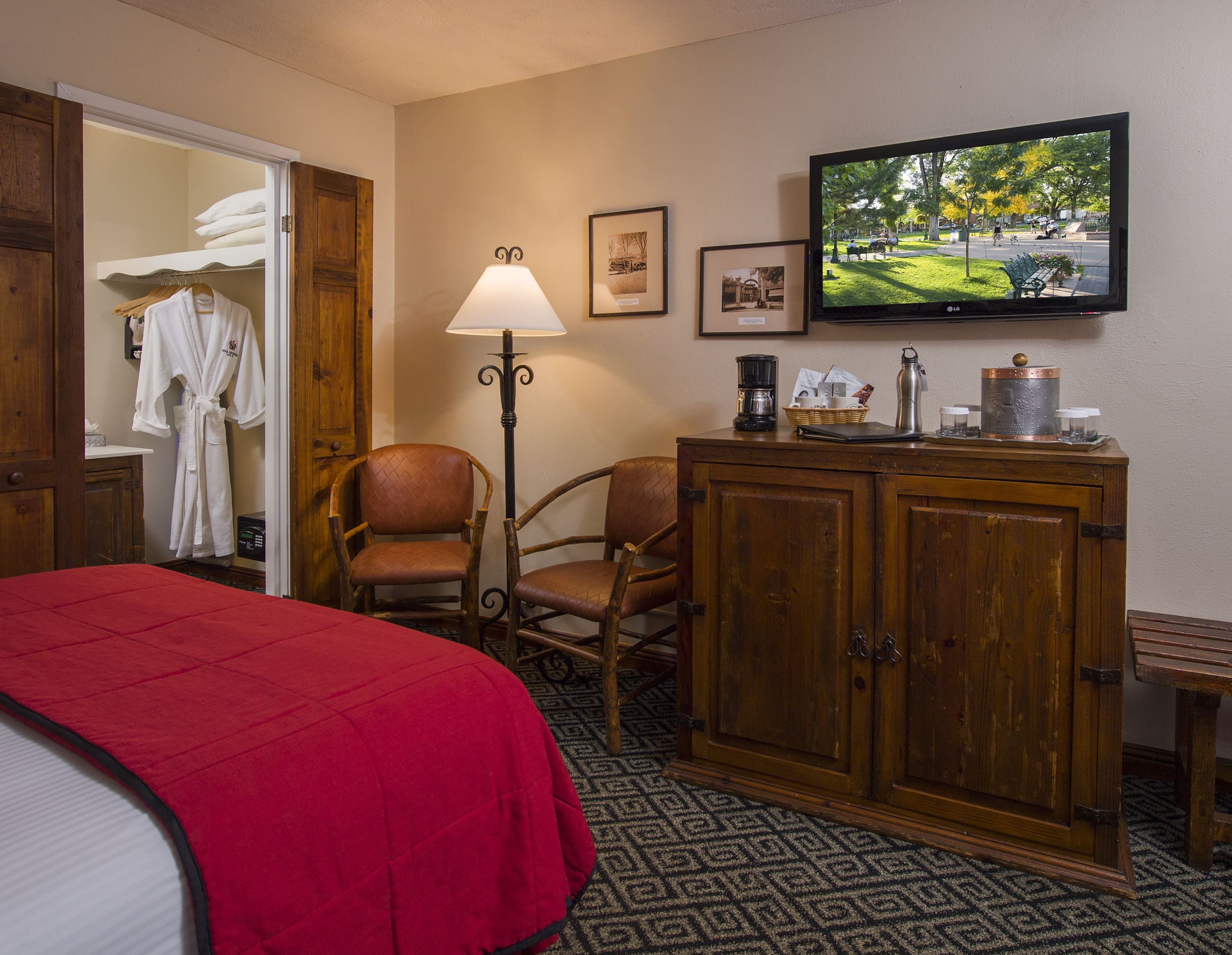 Inn of the Governors