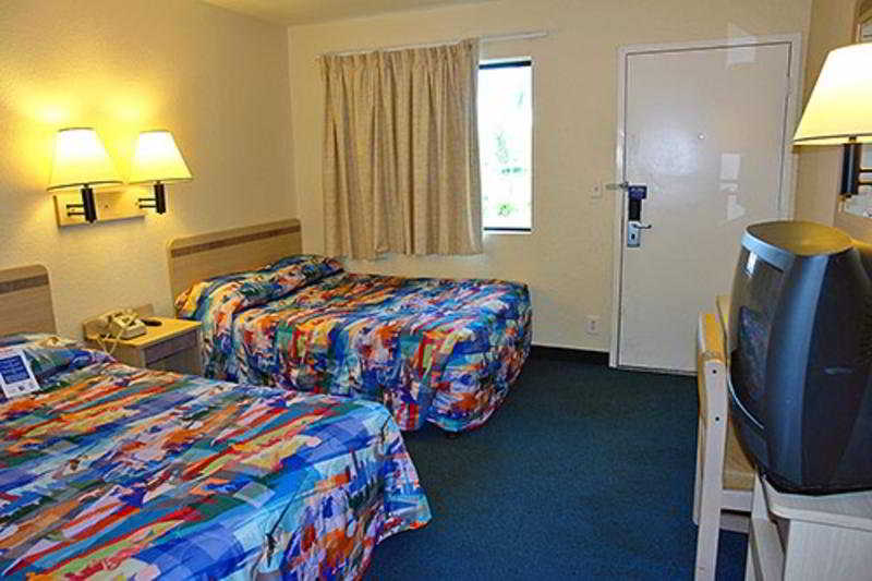 Motel 6 Santa Fe