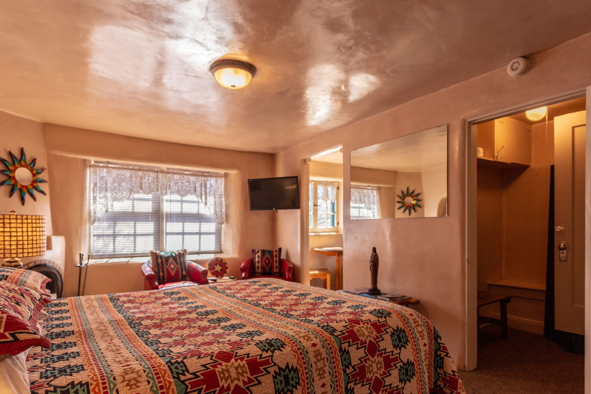 Pueblo Bonito B&B Inn