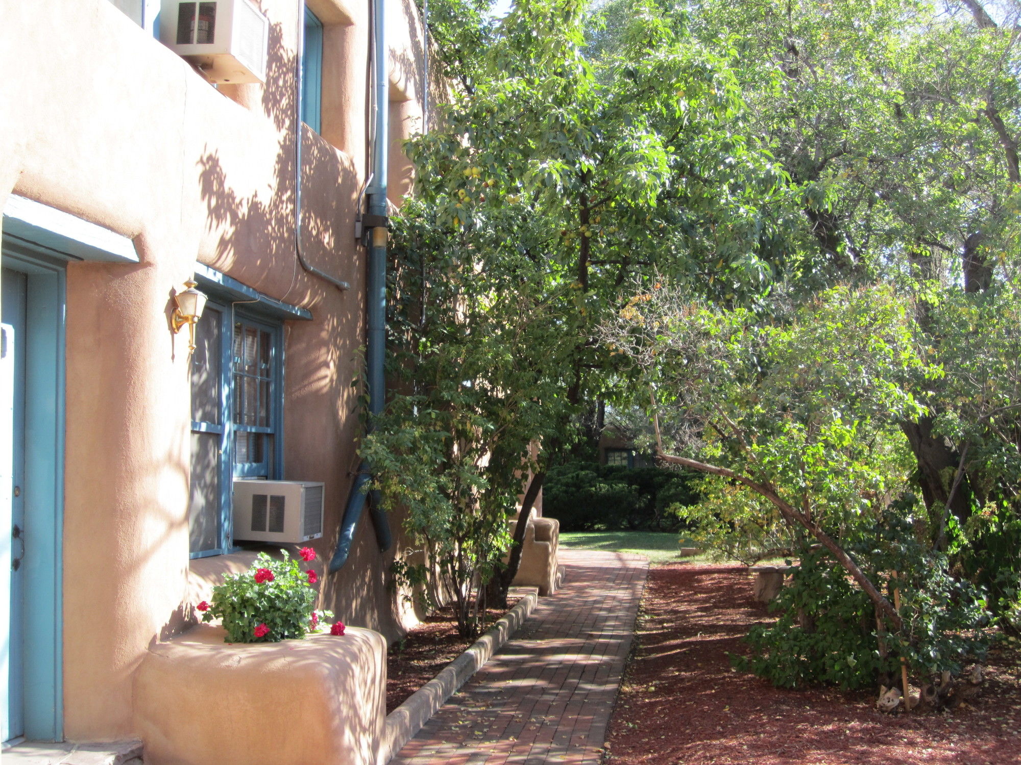 Pueblo Bonito B&B Inn