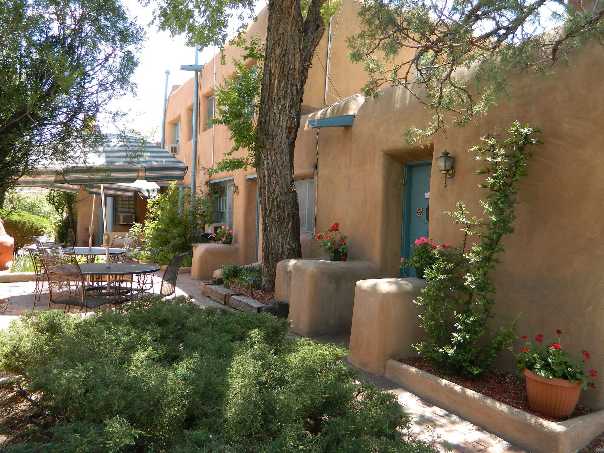 Pueblo Bonito B&B Inn