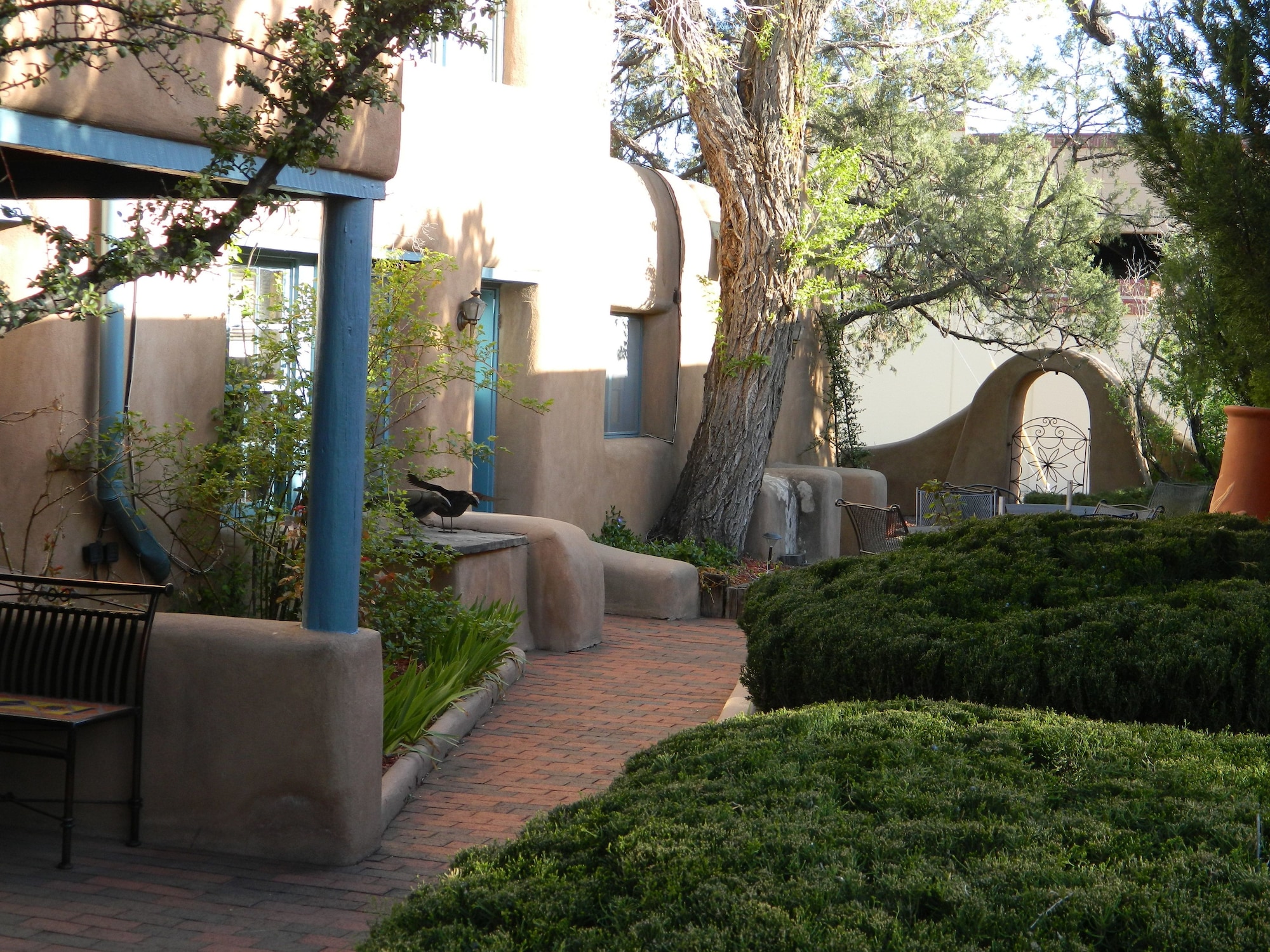 Pueblo Bonito B&B Inn