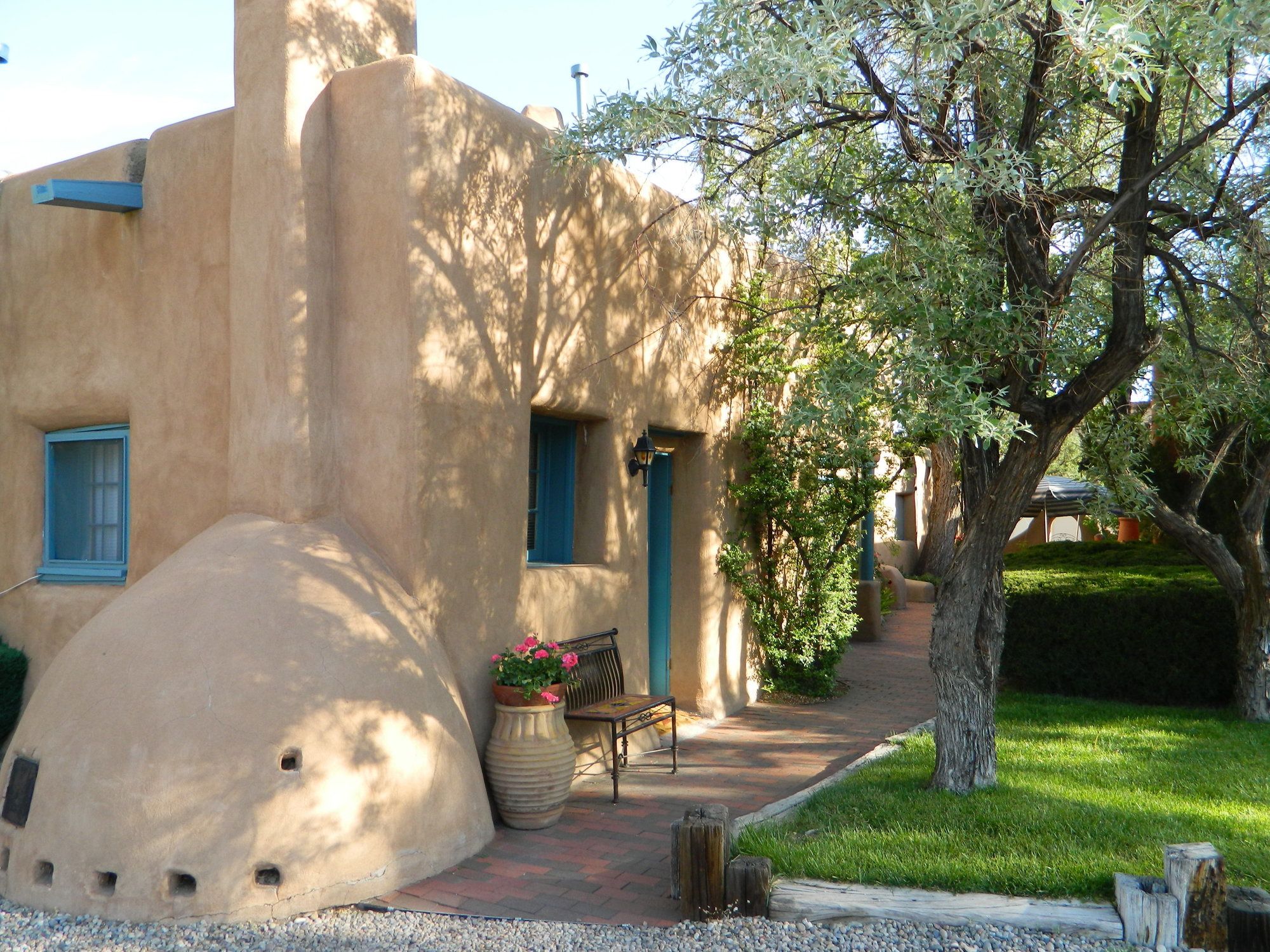 Pueblo Bonito B&B Inn