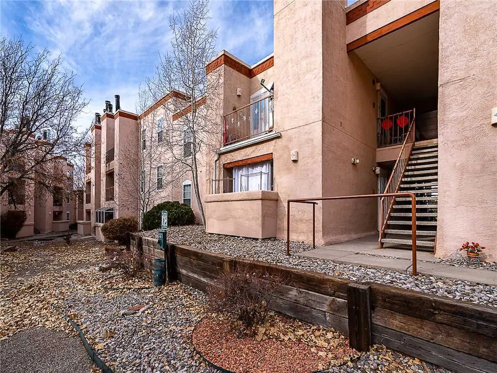 Zia Vista Condominium