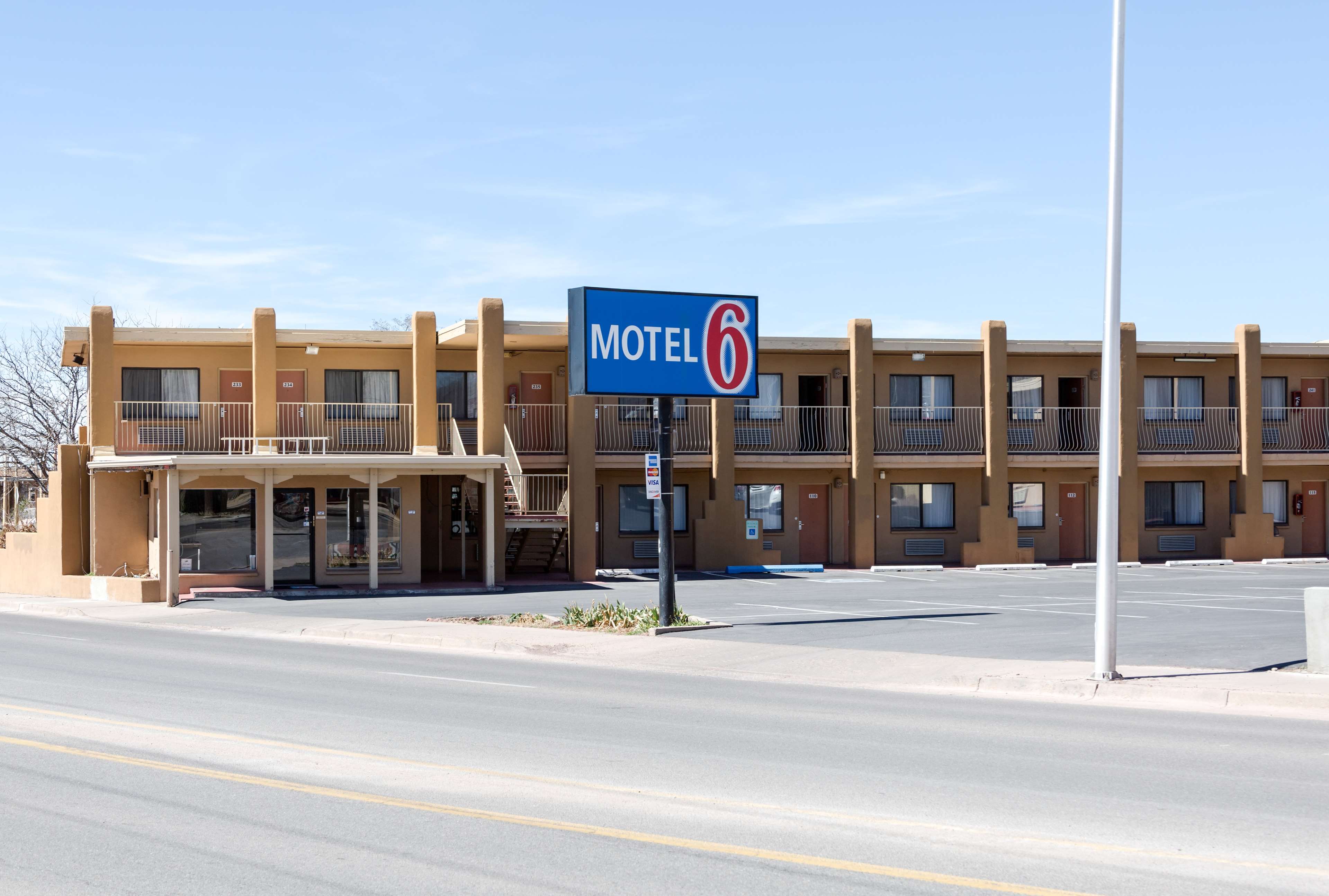 Motel 6 Santa Fe Plaza - Downtown #4573