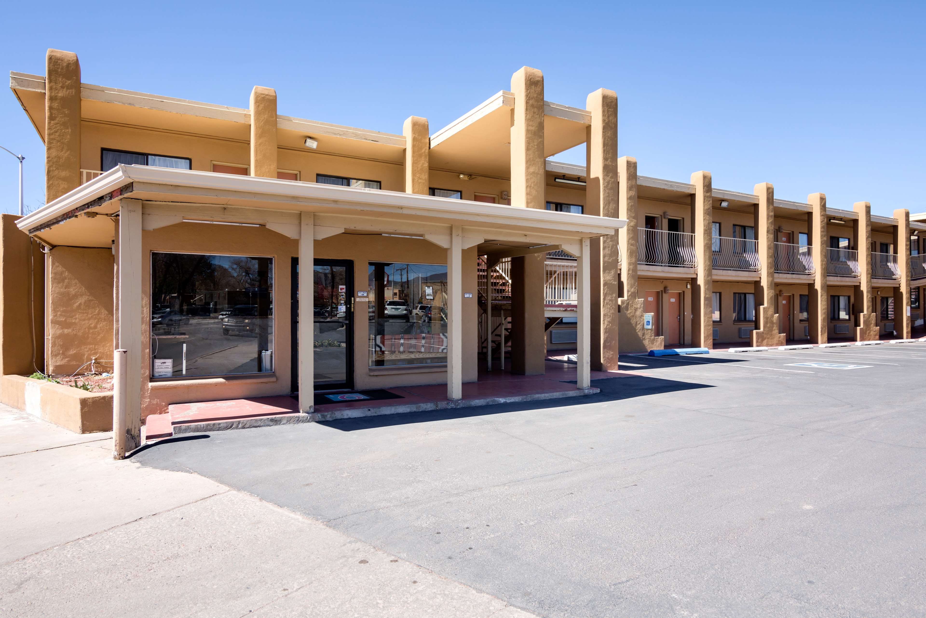 Motel 6 Santa Fe Plaza - Downtown #4573