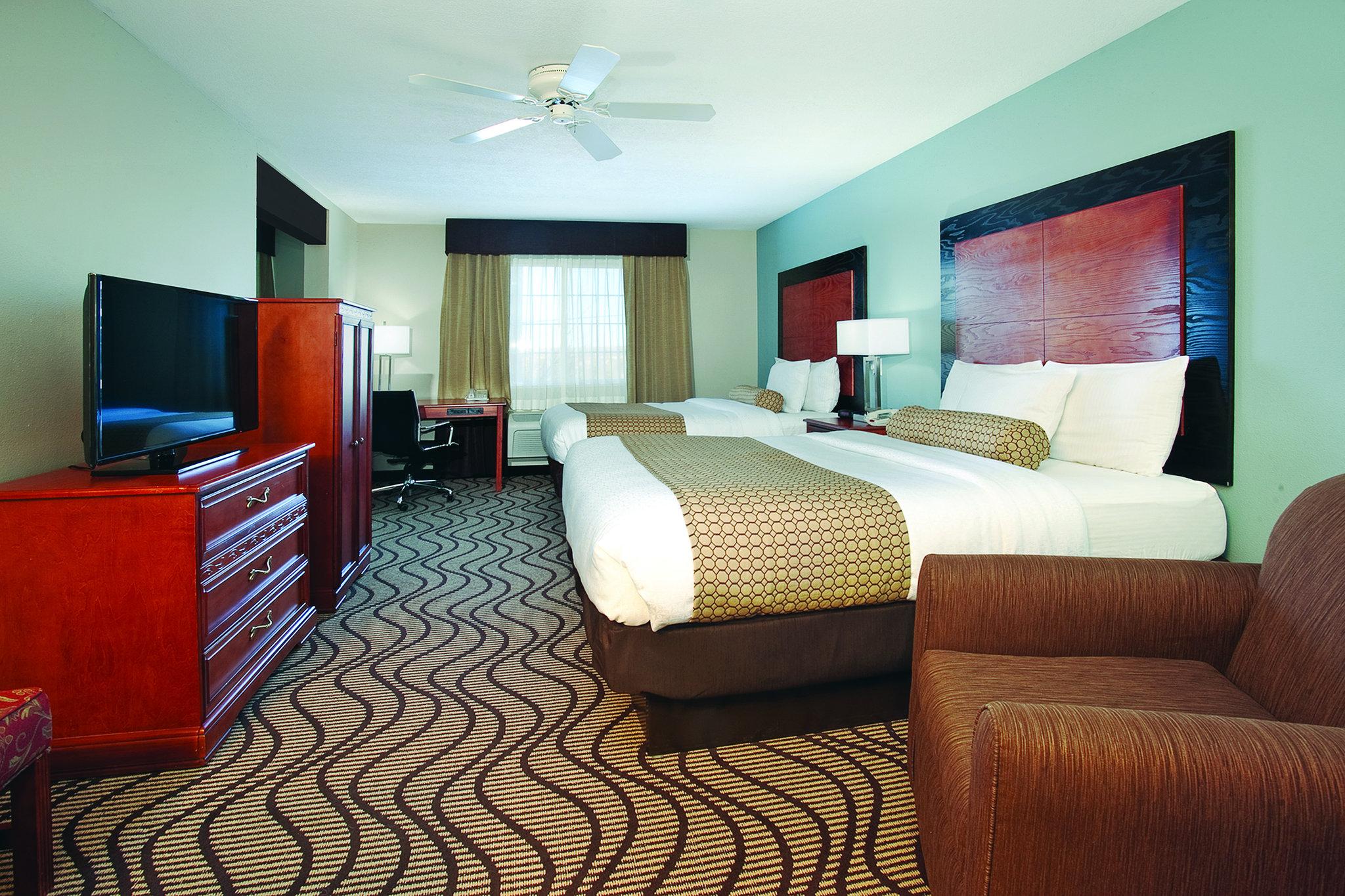 Days Inn & Suites by Wyndham Santa Rosa