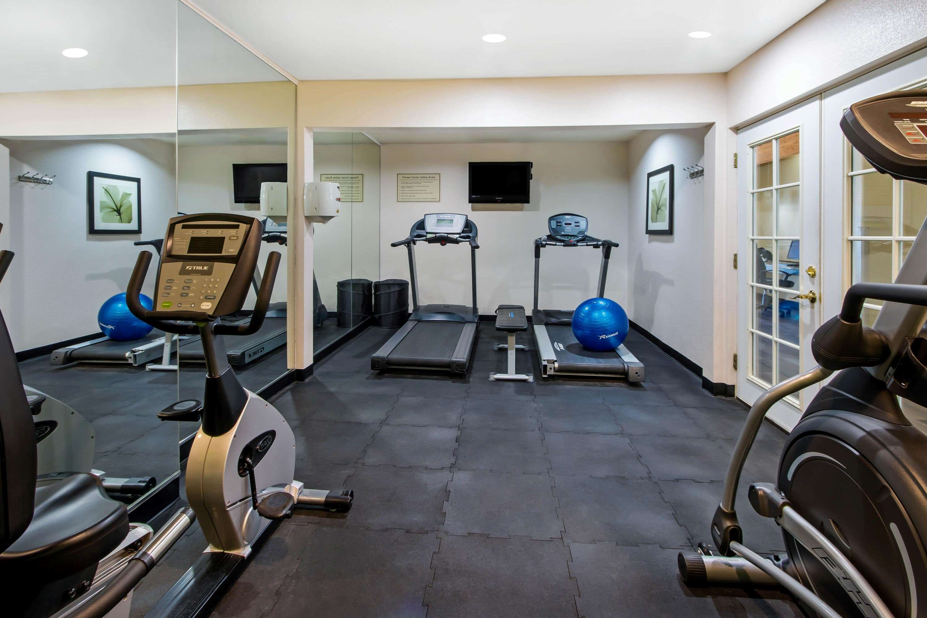 La Quinta Inn & Suites by Wyndham Santa Rosa