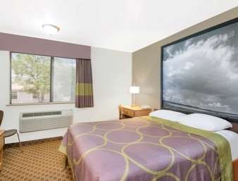 Super 8 by Wyndham Santa Rosa