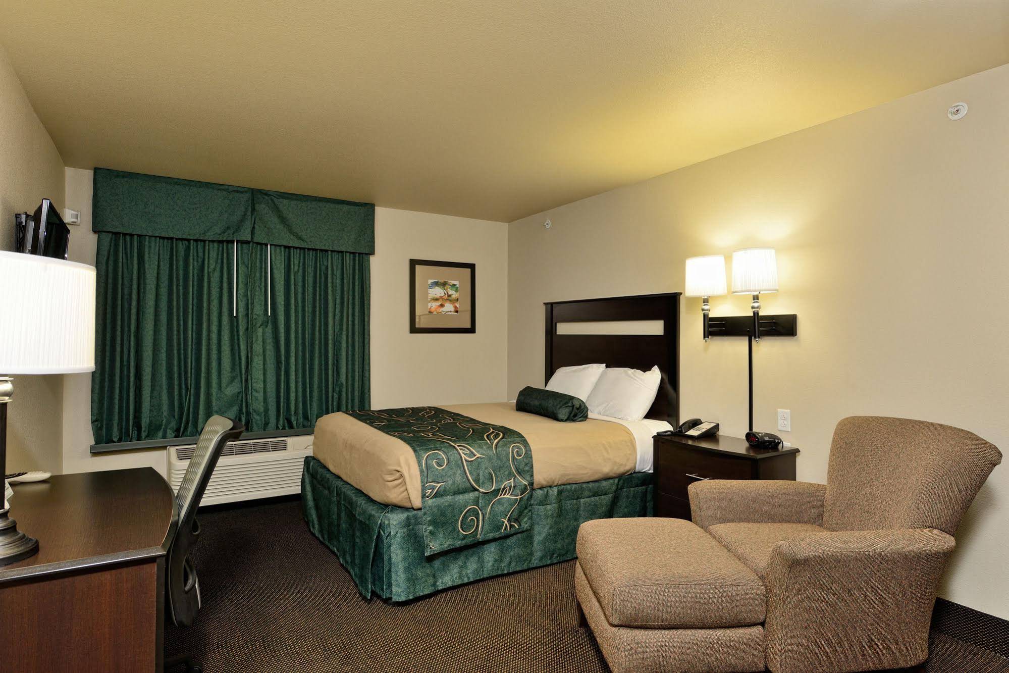 Travelodge by Wyndham Santa Teresa