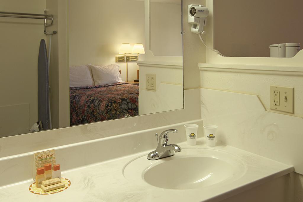 Days Inn by Wyndham Socorro