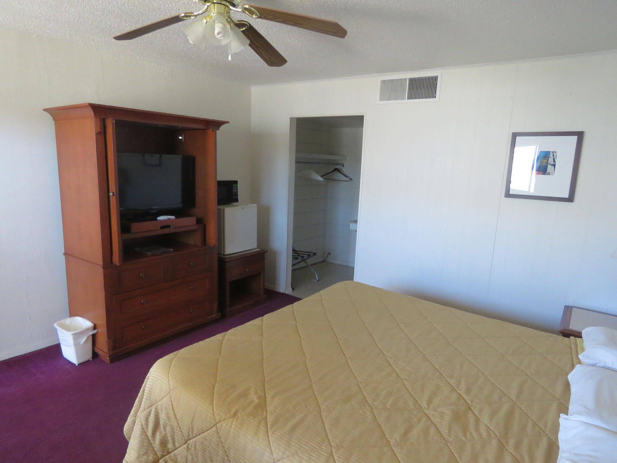 Economy Inn