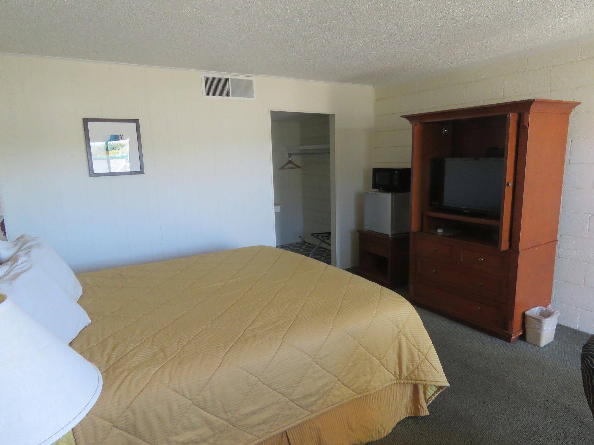 Economy Inn