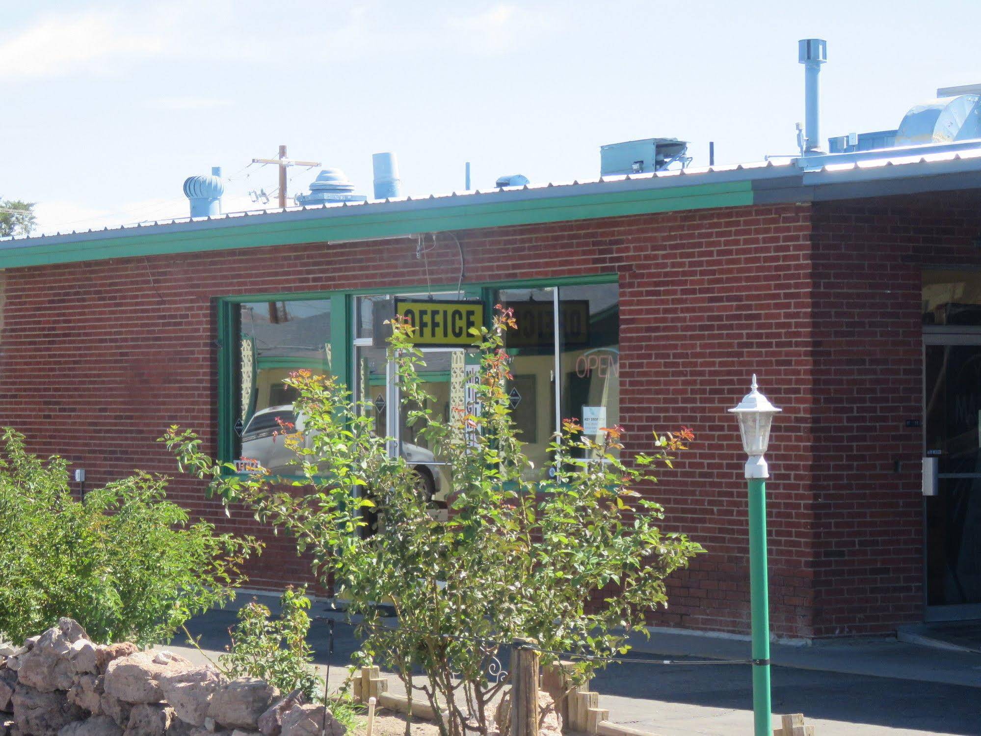 Economy Inn