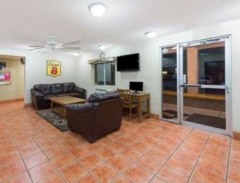 Super 8 by Wyndham Socorro