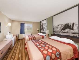 Super 8 by Wyndham Socorro