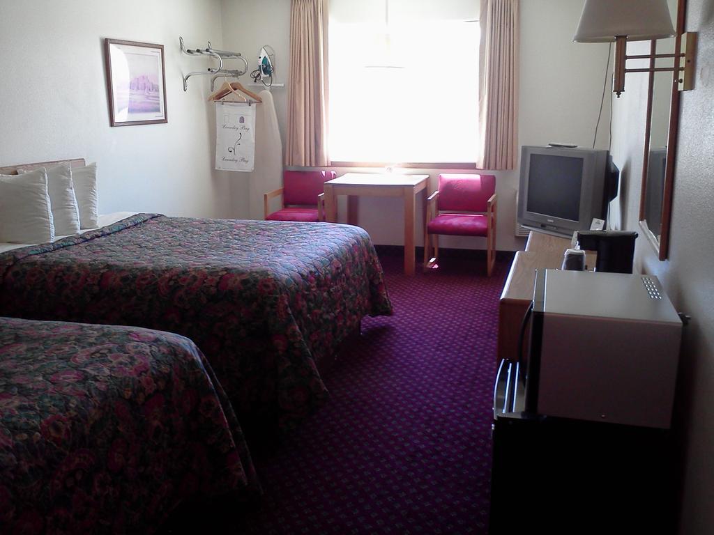 Days Inn by Wyndham Taos