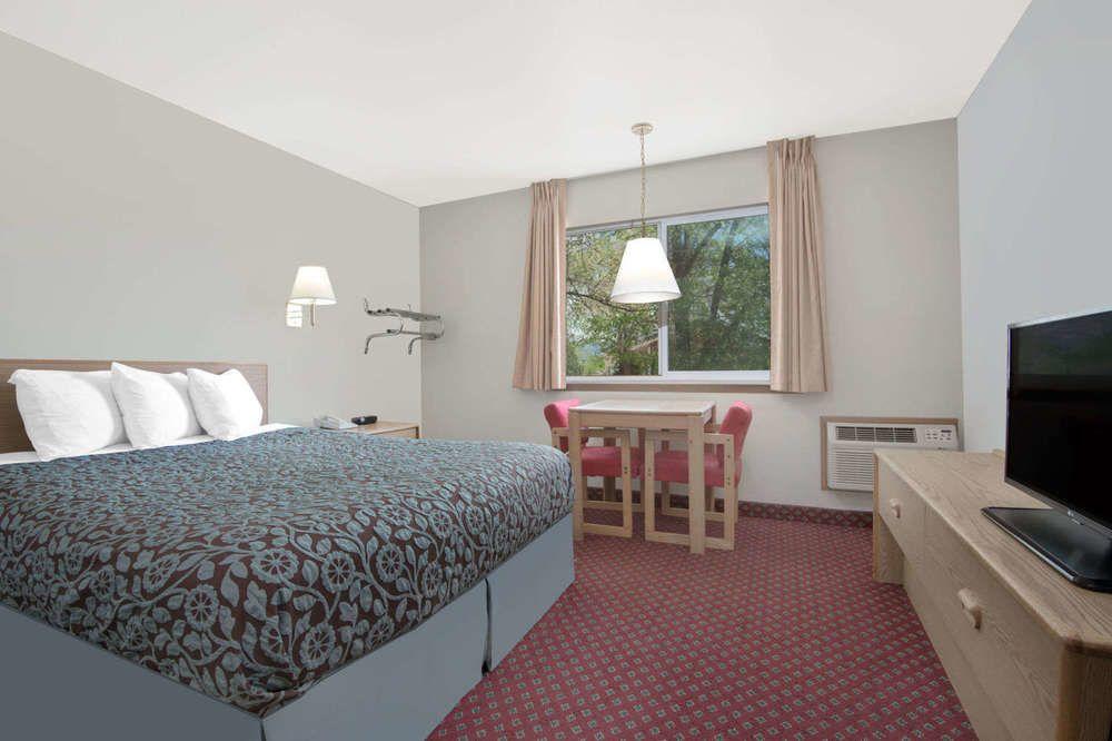 Days Inn by Wyndham Taos