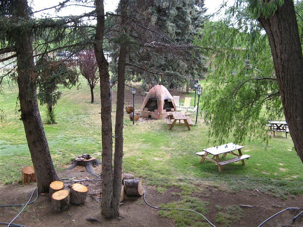 Indian Hills Inn, Taos Plaza