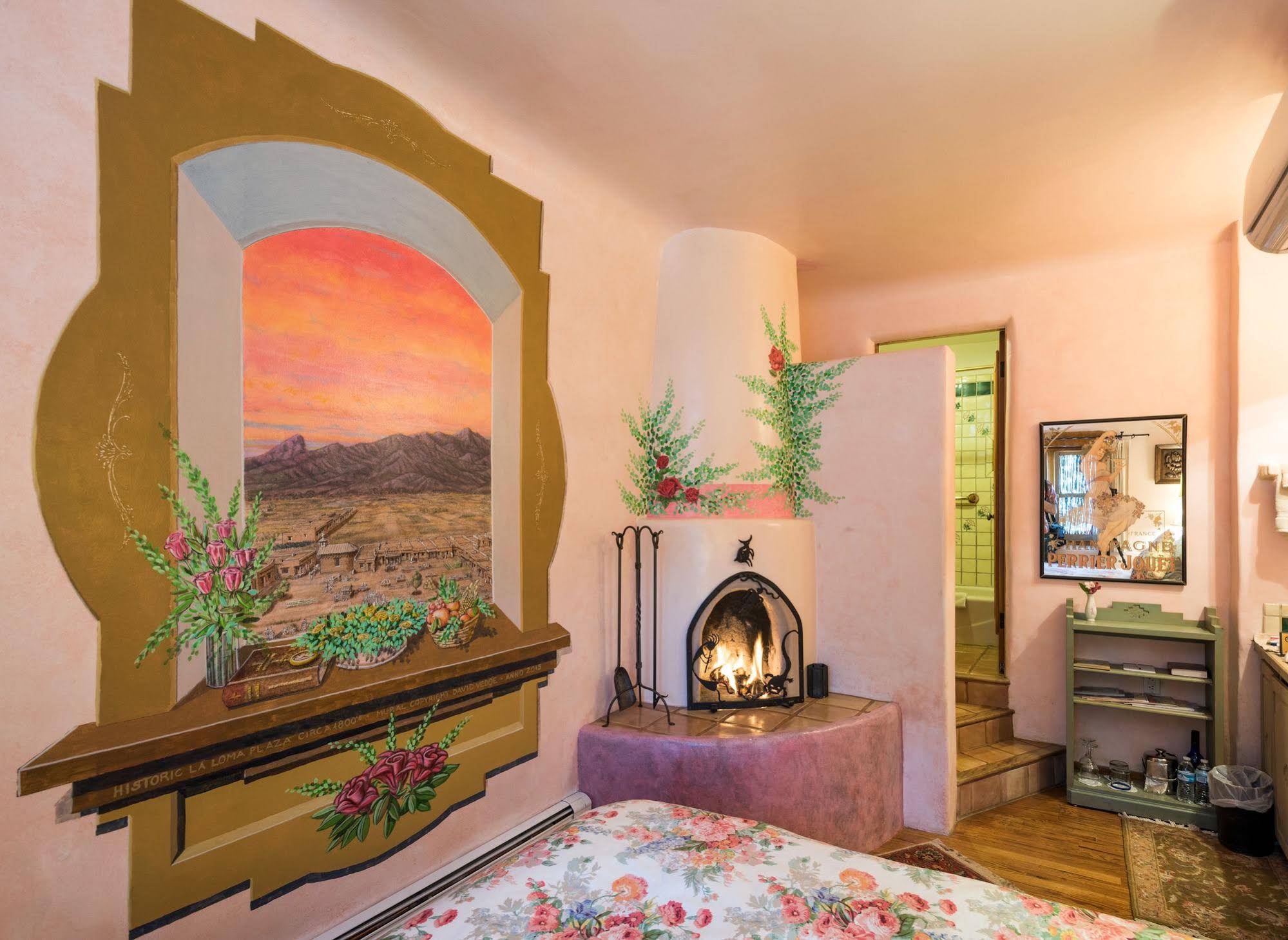 Inn on La Loma Plaza