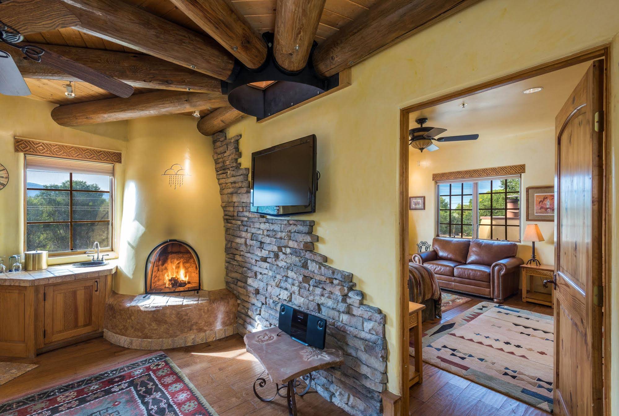 Inn on La Loma Plaza