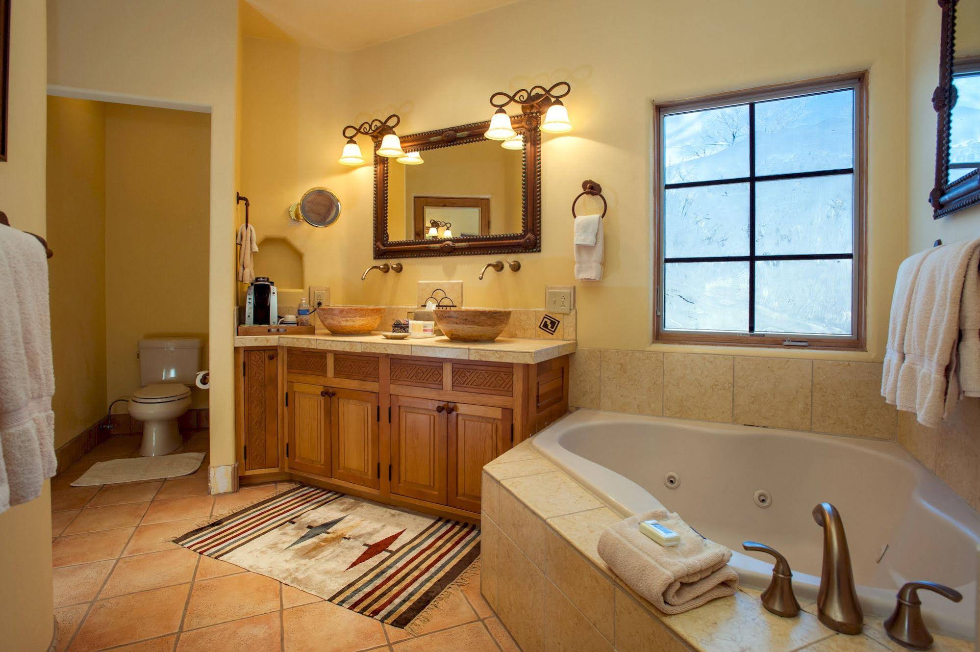 Inn on La Loma Plaza