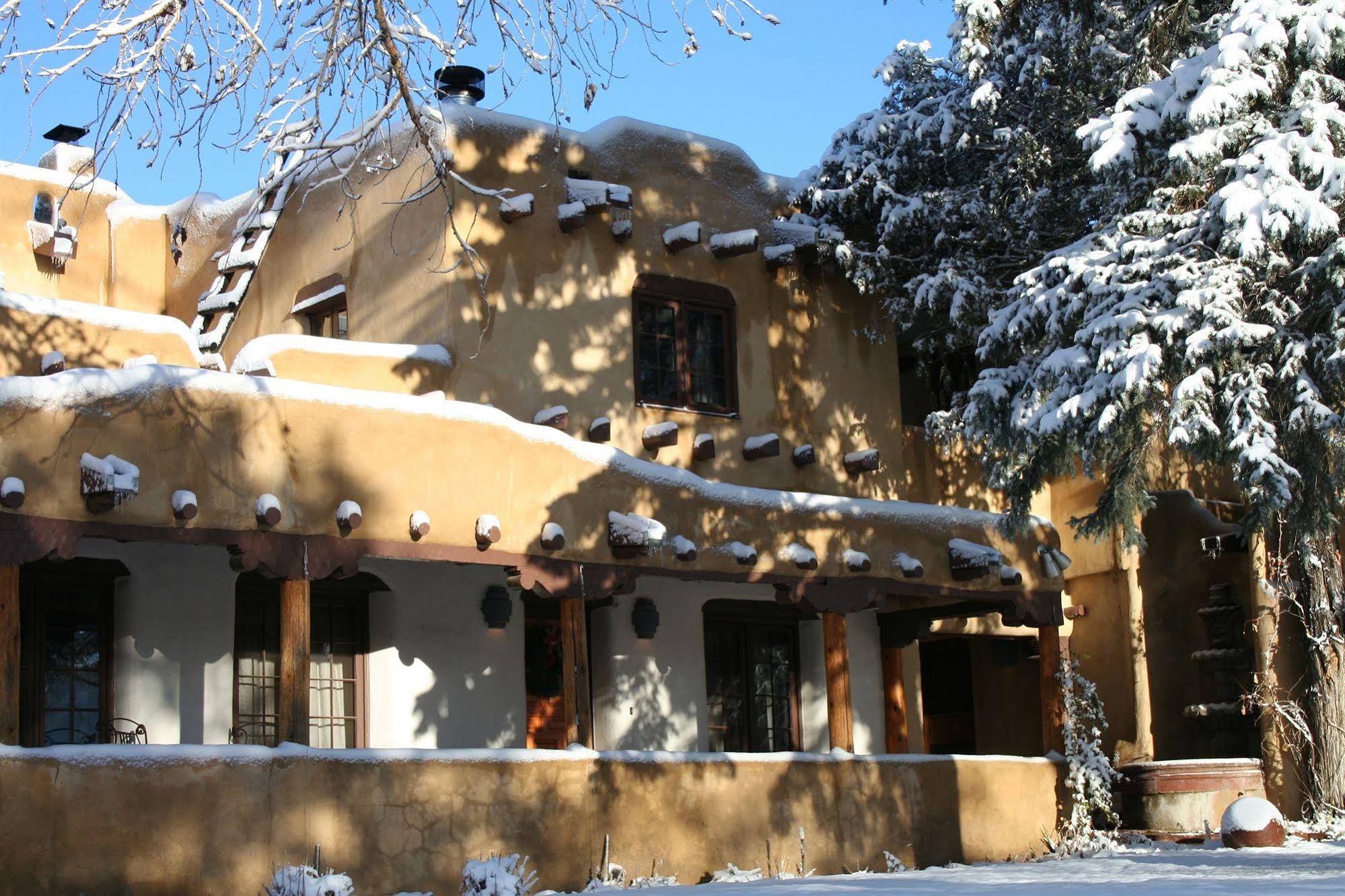 Inn on La Loma Plaza