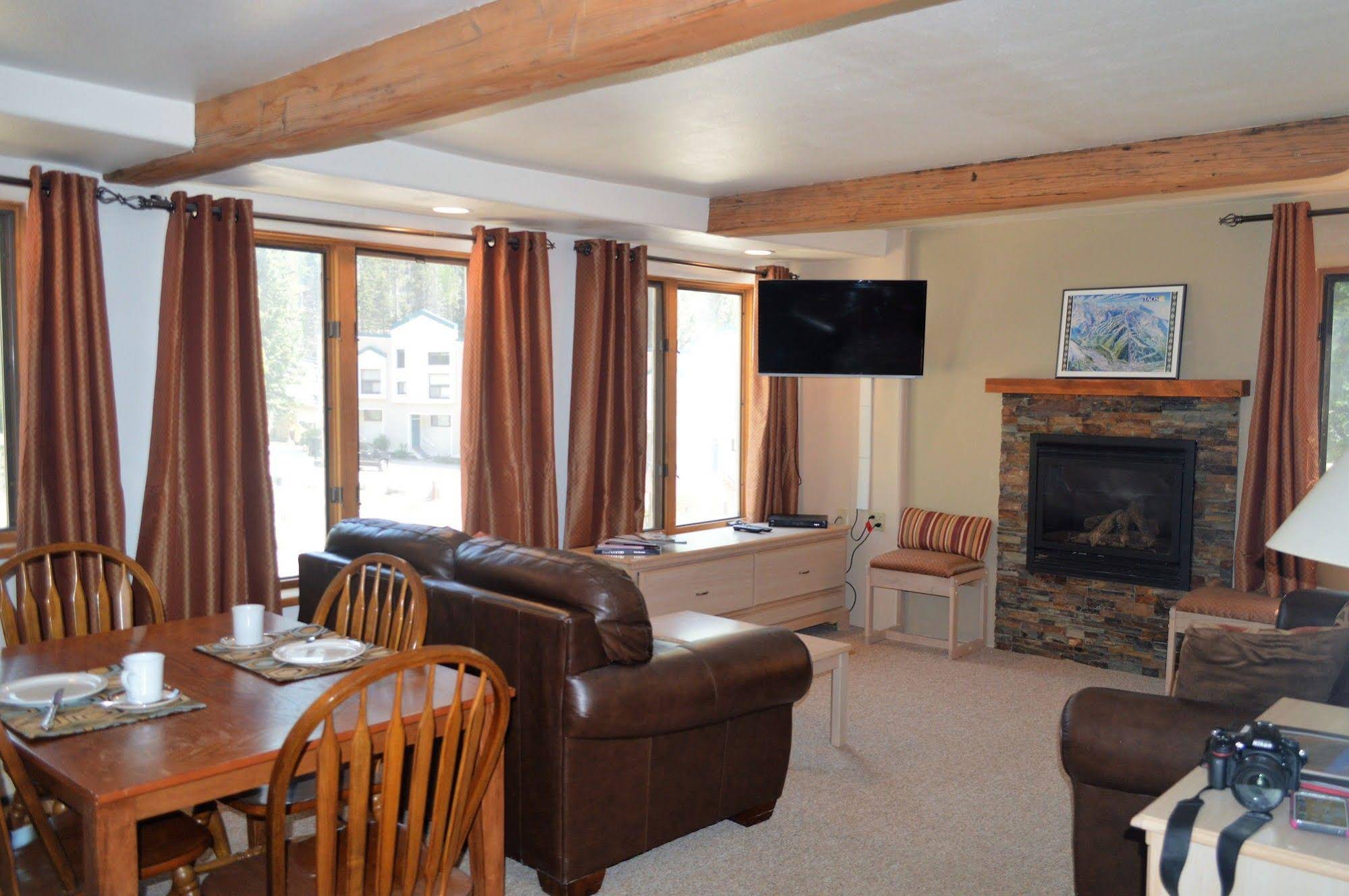 Powderhorn Suites & Condominiums