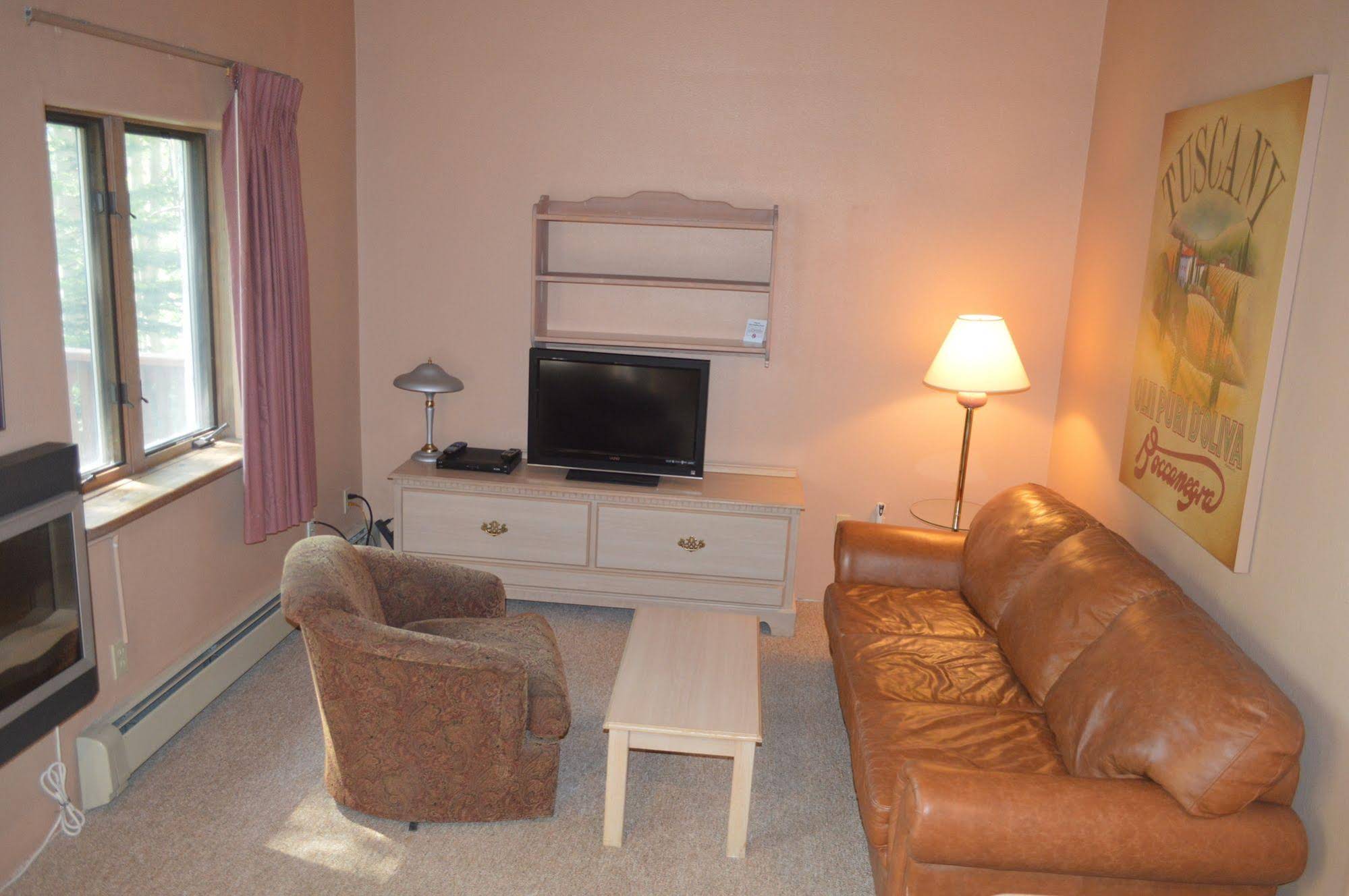 Powderhorn Suites & Condominiums