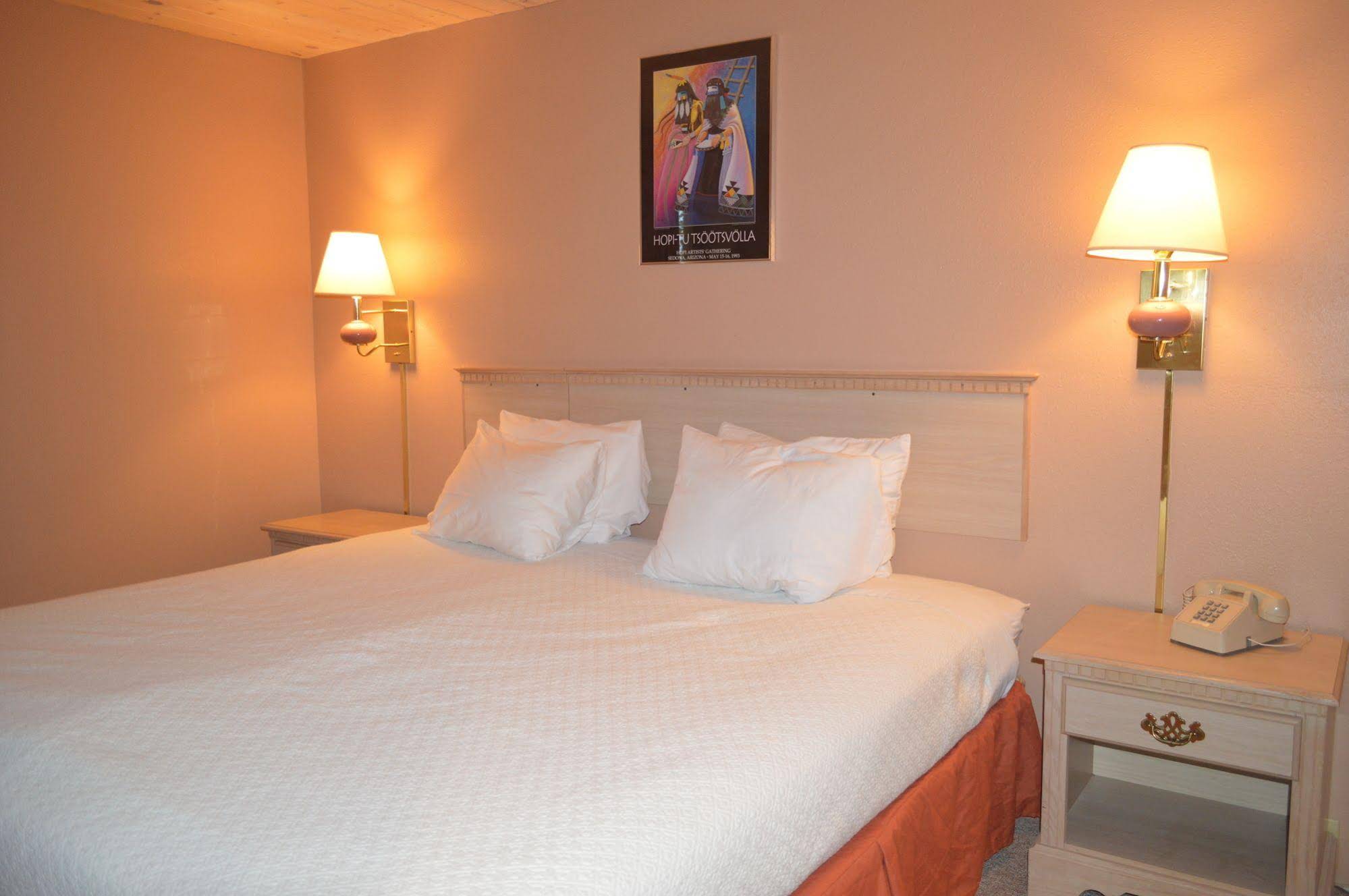 Powderhorn Suites & Condominiums