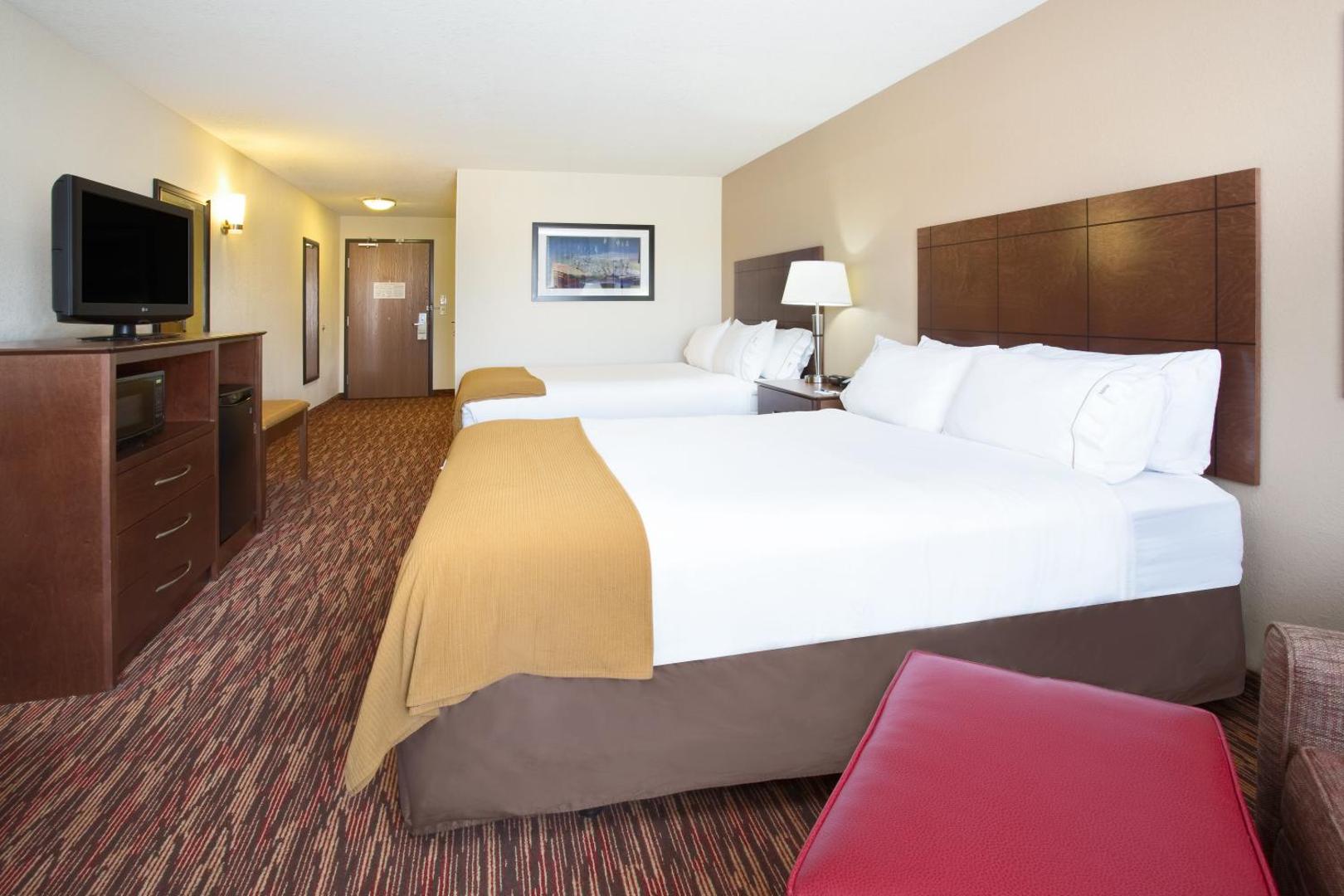 Holiday Inn Express Hotel & Suites Truth