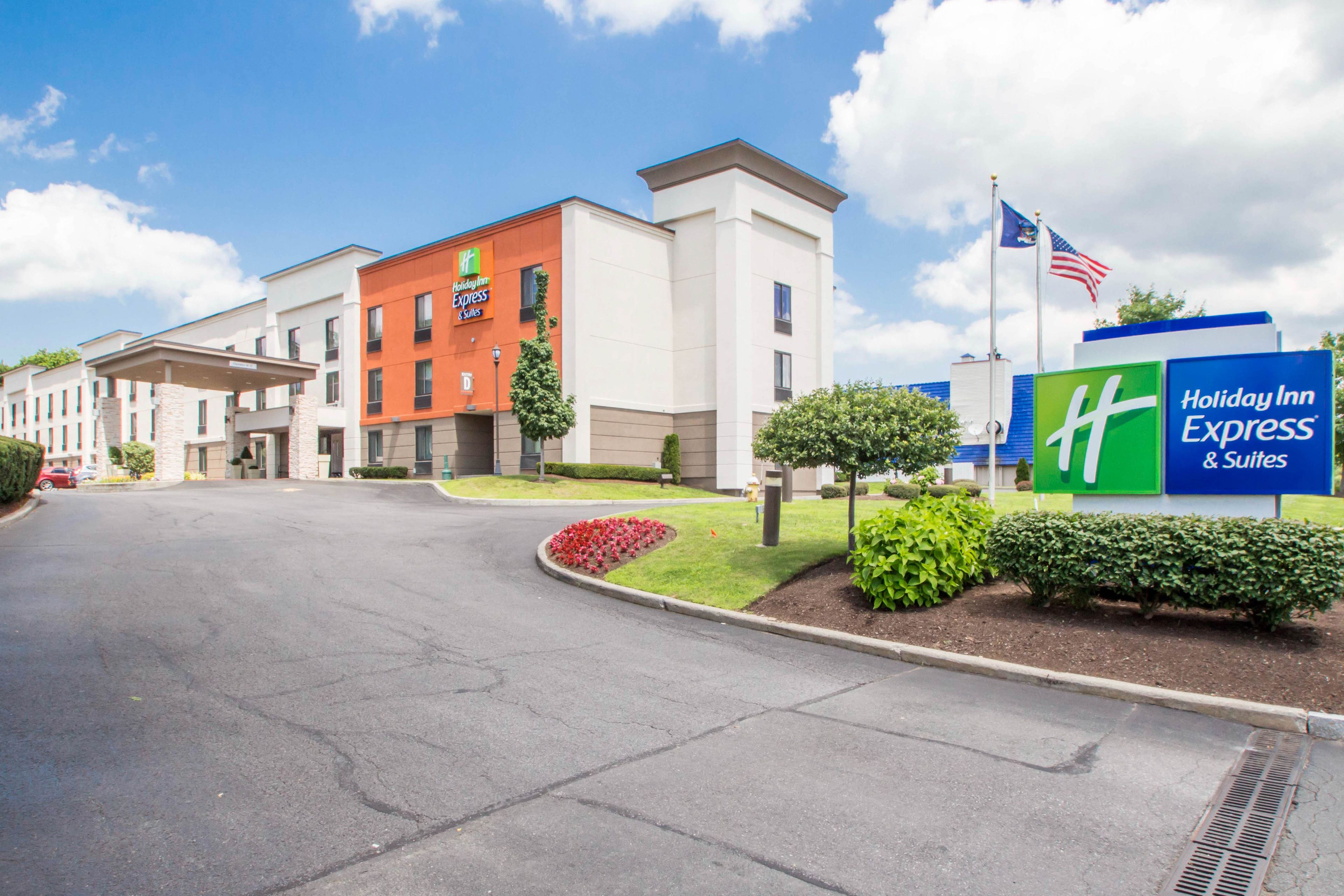 Holiday Inn Express and Suites Albany Airport Wolf Road