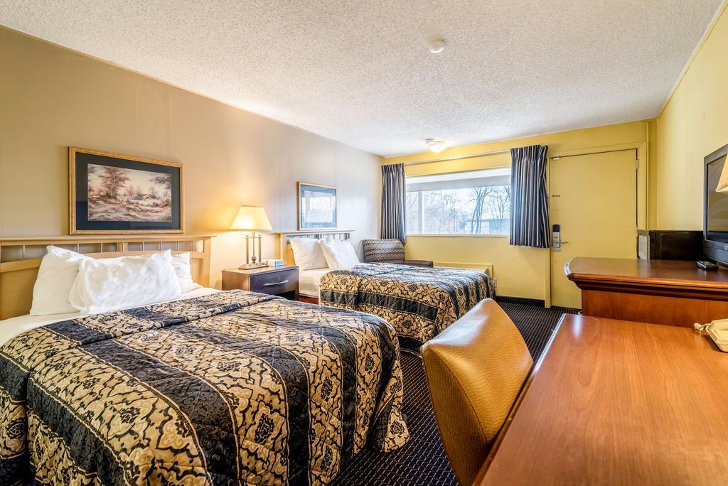 Red Carpet Inn & Suites Albany Airport