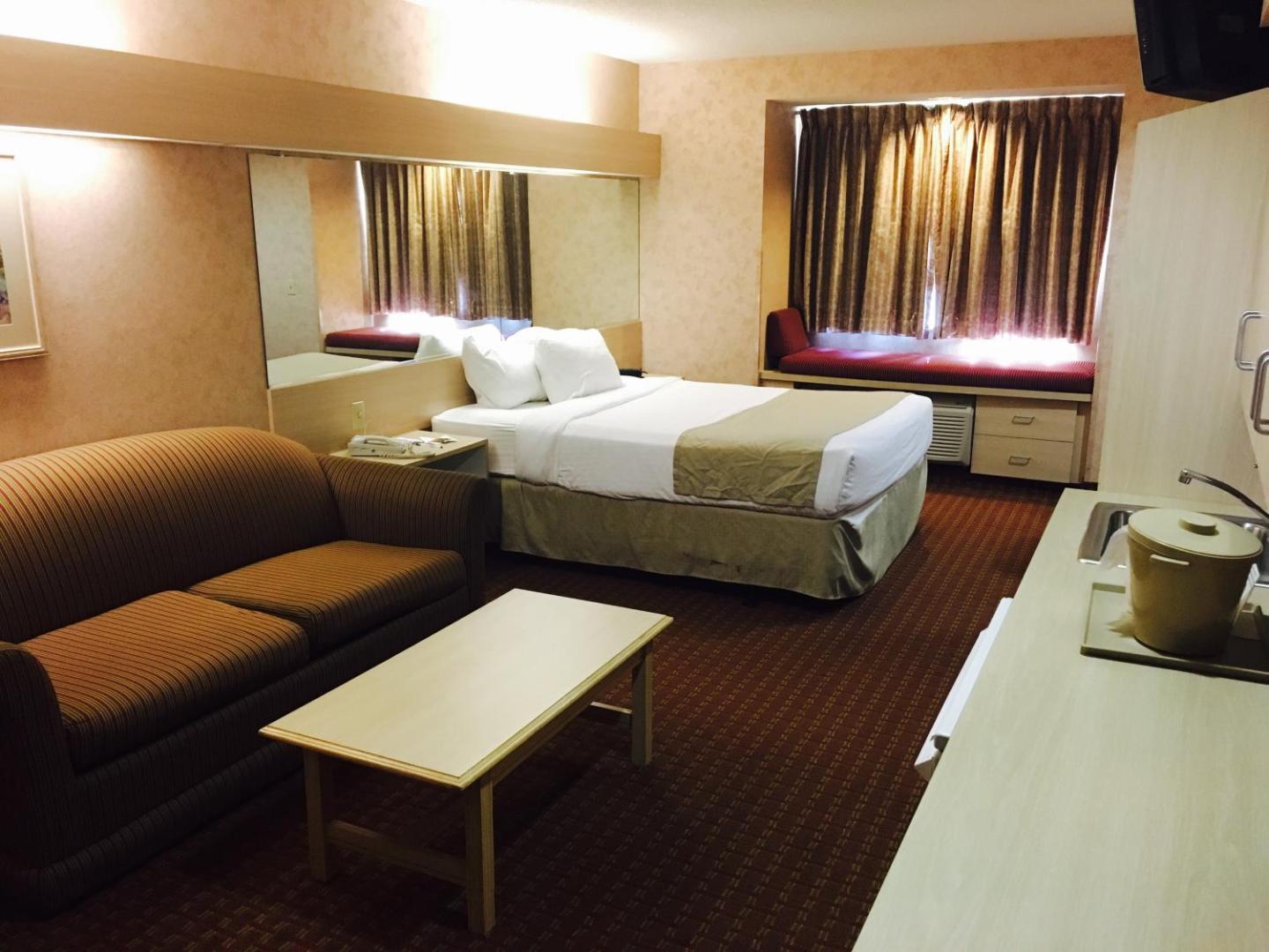 Microtel Inn & Suites by Wyndham Baldwinsville/Syracuse