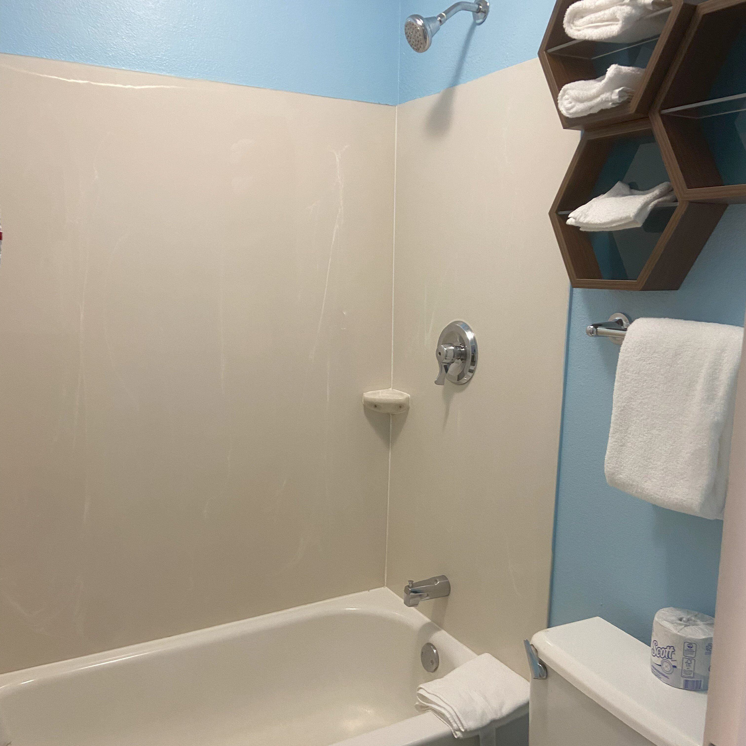 HomeTowne Studios by Red Roof Buffalo - Niagara Airport