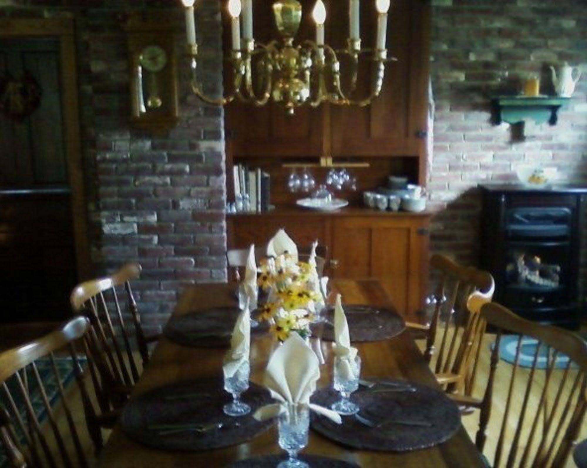 The Bella Ella Bed & Breakfast