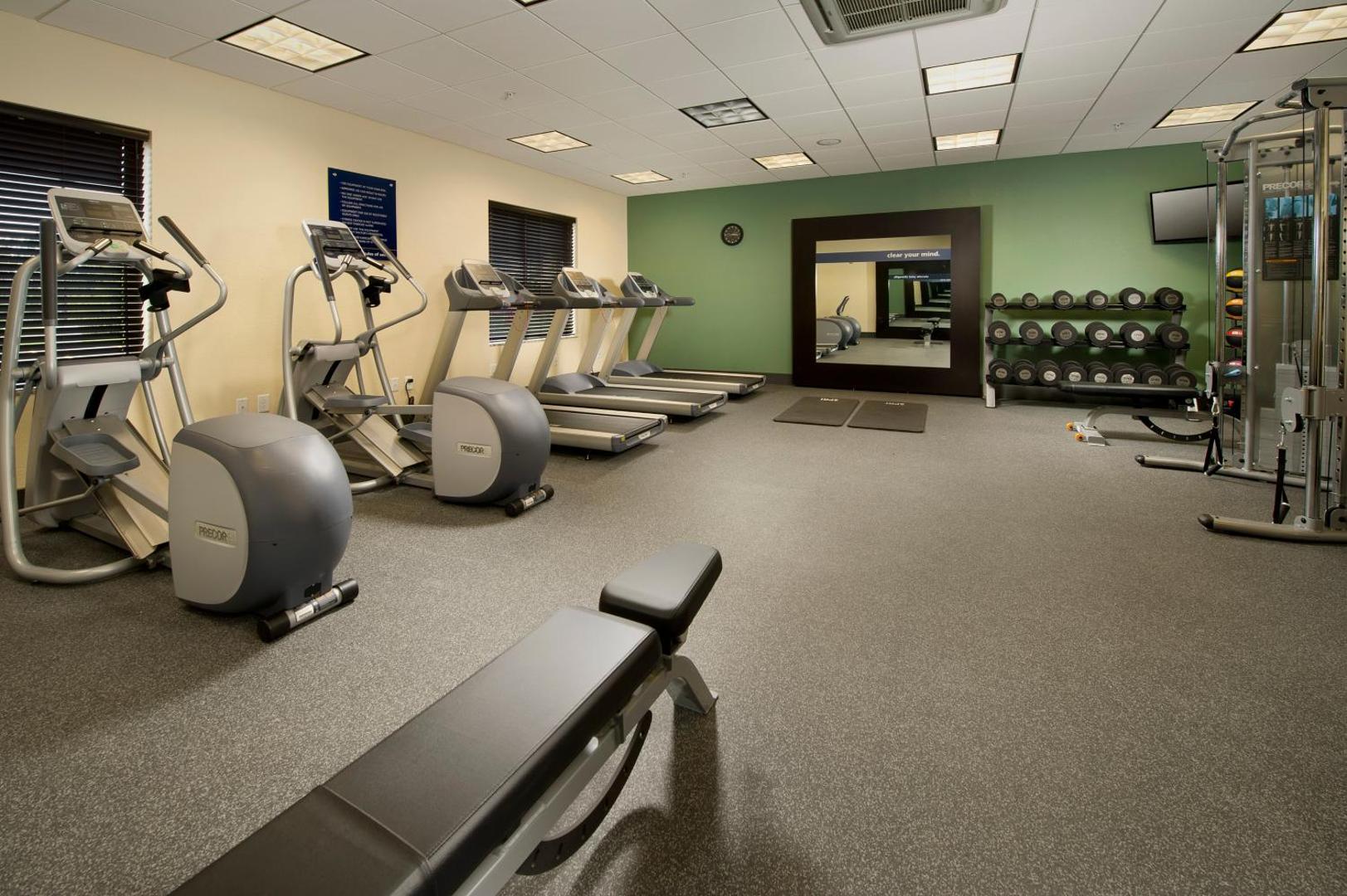 Hampton Inn & Suites Buffalo Airport