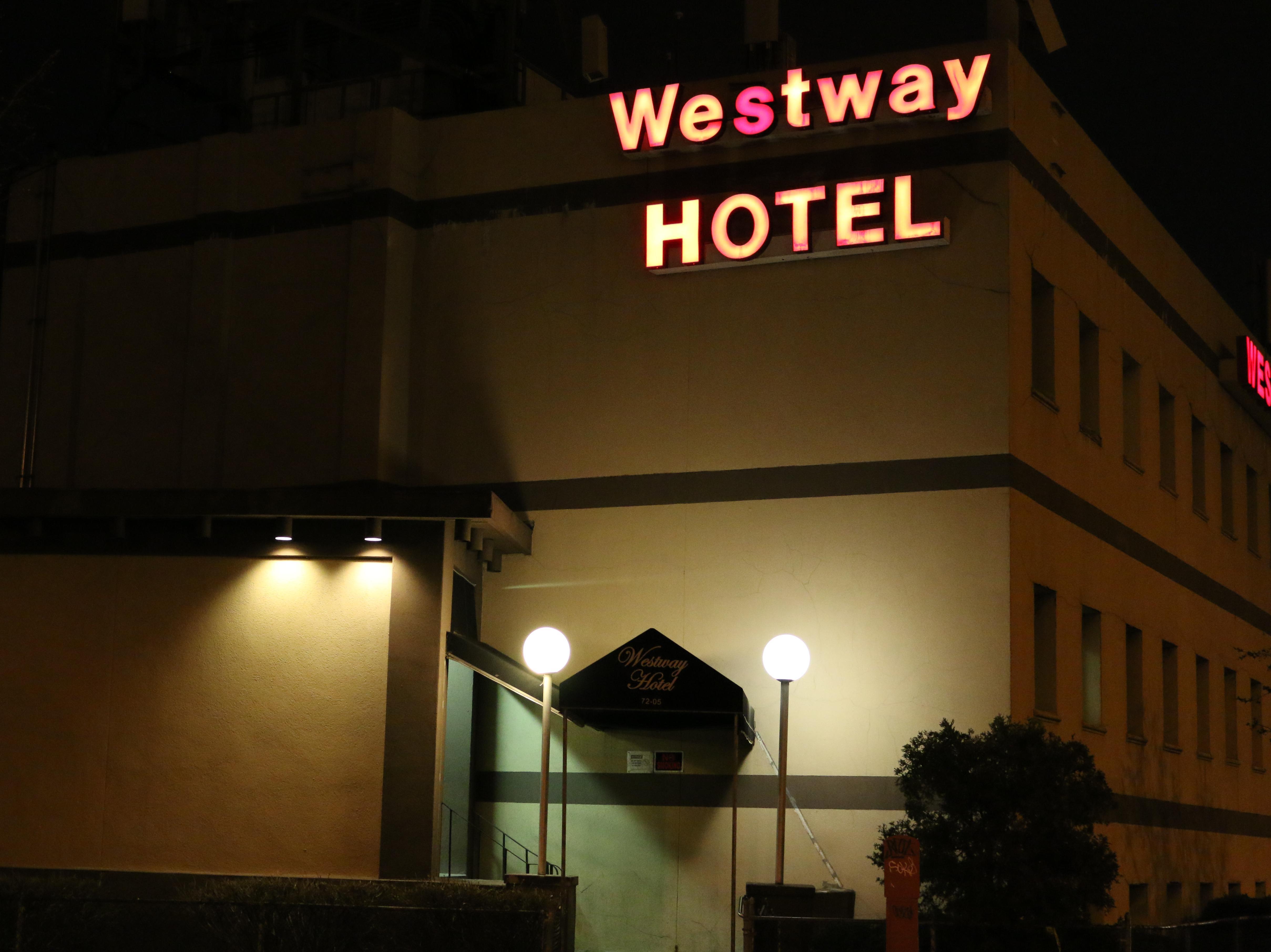 Westway Hotel & Hostel LaGuardia Airport