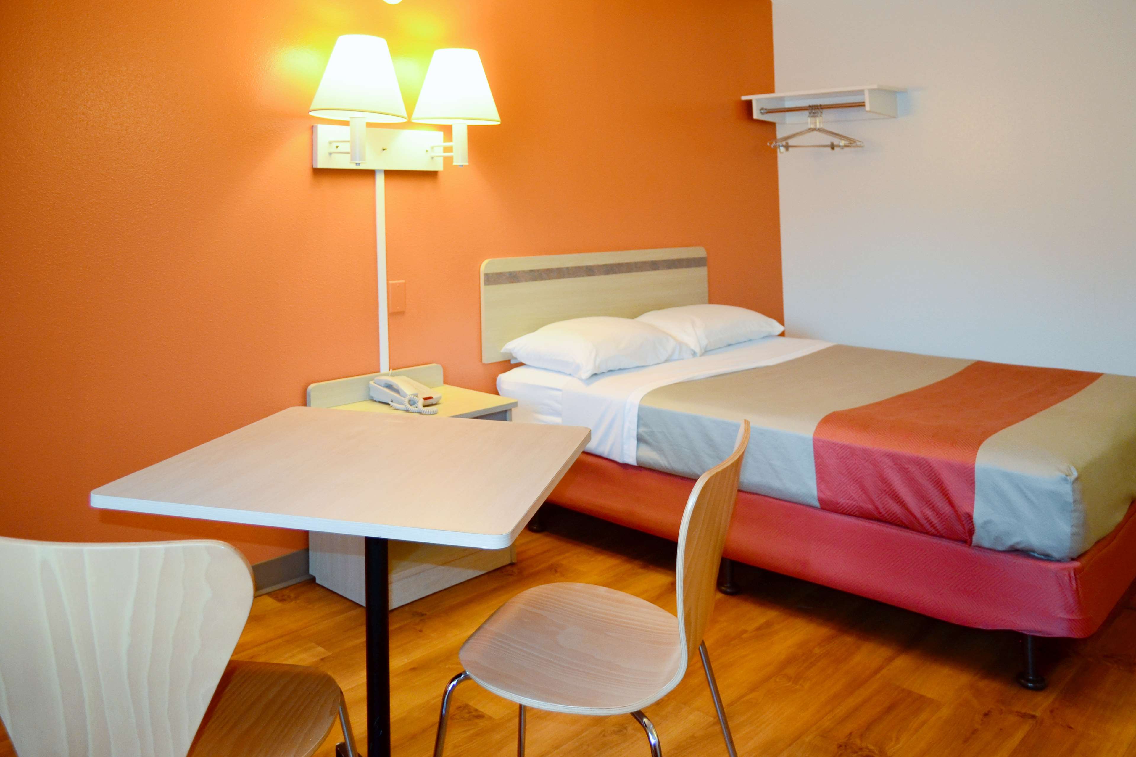Motel 6 East Syracuse, NY - Airport