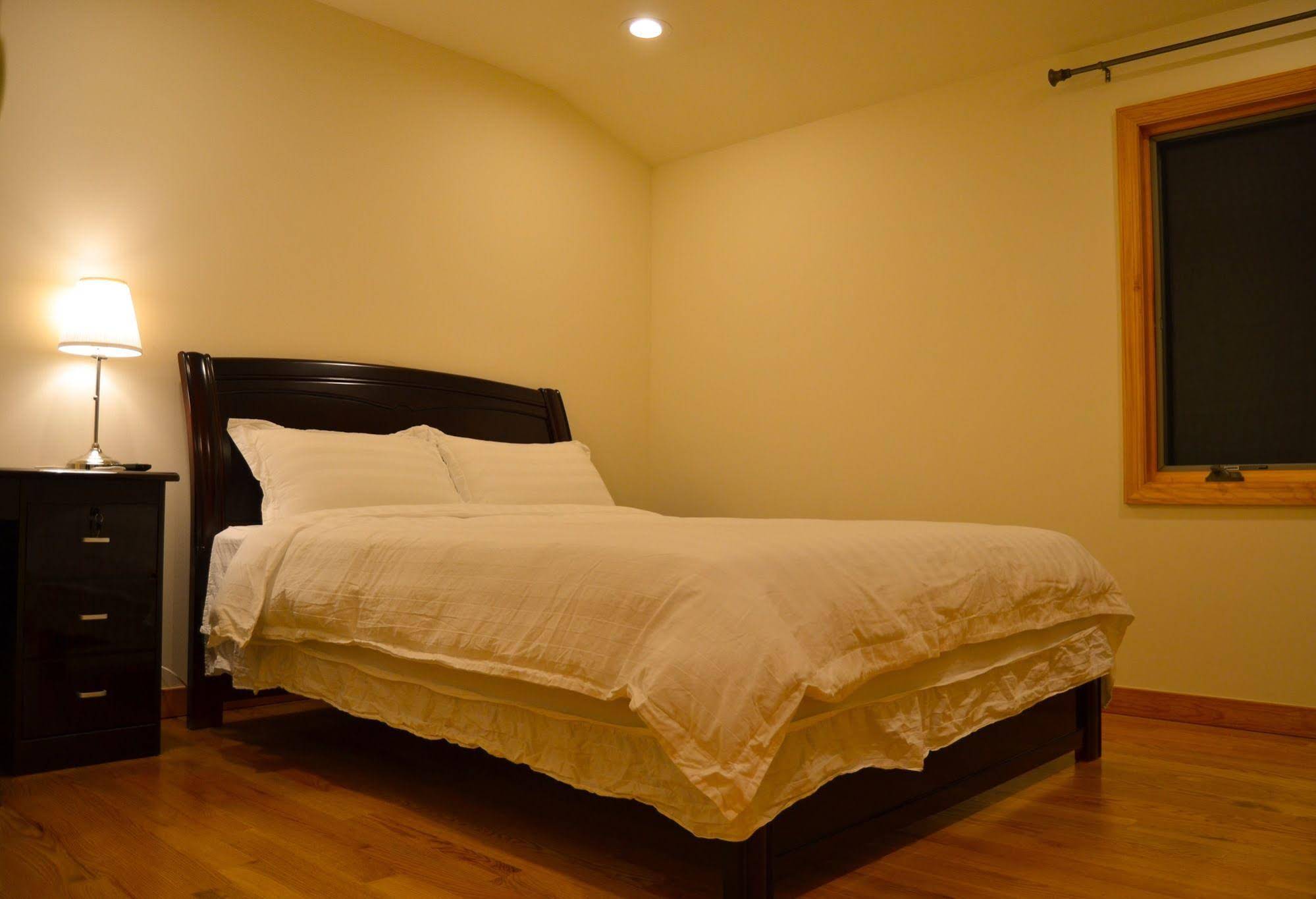 AnYi Guesthouse LaGuardia